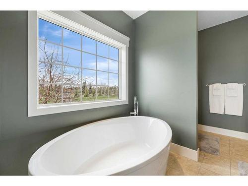 81008 404 Avenue East, Rural Foothills County, AB - Indoor Photo Showing Bathroom