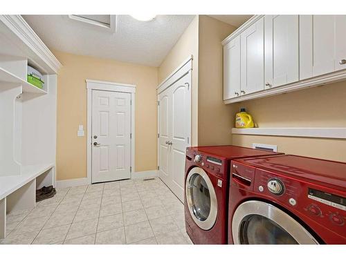81008 404 Avenue East, Rural Foothills County, AB - Indoor Photo Showing Laundry Room