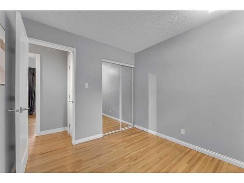 6260 Dalmarnock Crescent Nw, Calgary, AB - Indoor Photo Showing Other Room