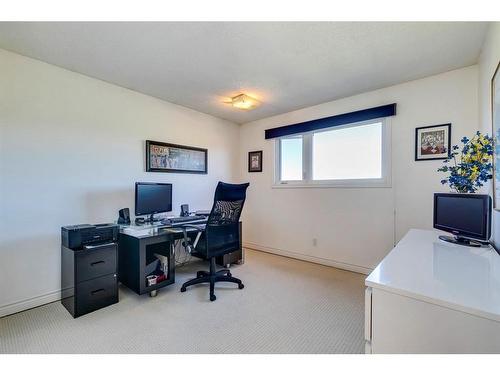 16 Woodfield Way Sw, Calgary, AB - Indoor Photo Showing Office