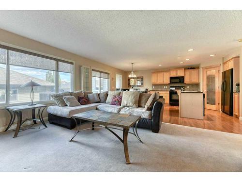 89 Coventry Hills Drive Ne, Calgary, AB - Indoor Photo Showing Living Room