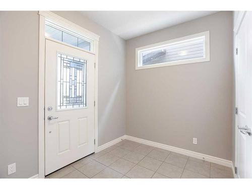 176 Hillcrest Drive Sw, Airdrie, AB - Indoor Photo Showing Other Room