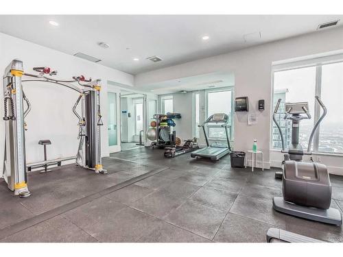 1609-901 10 Avenue Sw, Calgary, AB - Indoor Photo Showing Gym Room