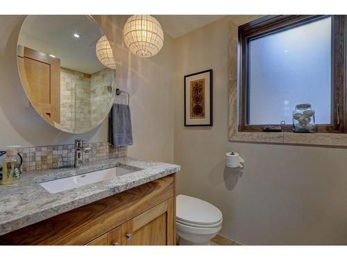 922A 9Th Streert Street, Canmore, AB - Indoor Photo Showing Bathroom