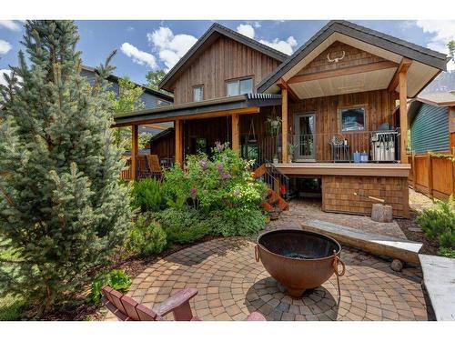 922A 9Th Streert Street, Canmore, AB - Outdoor With Deck Patio Veranda