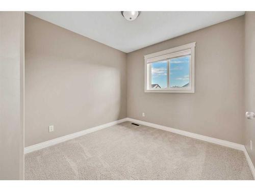 15909 Everstone Road Sw, Calgary, AB - Indoor Photo Showing Other Room