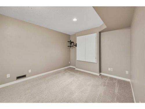 15909 Everstone Road Sw, Calgary, AB - Indoor Photo Showing Other Room