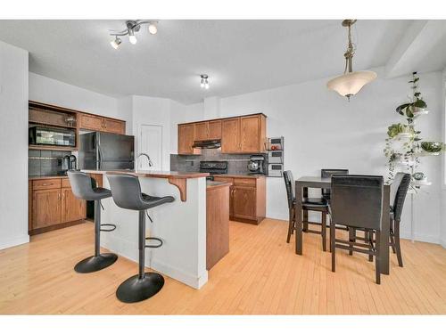 380 Rockyspring Grove Nw, Calgary, AB - Indoor