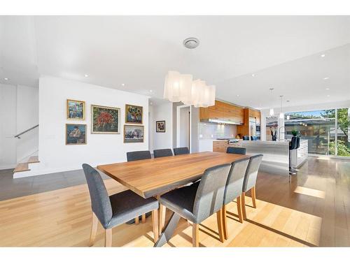 2820 12 Avenue Nw, Calgary, AB - Indoor Photo Showing Dining Room