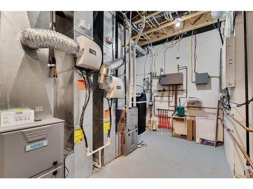 2820 12 Avenue Nw, Calgary, AB - Indoor Photo Showing Basement