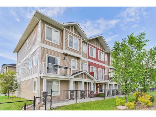 25 Redstone Circle, Calgary, AB - Outdoor