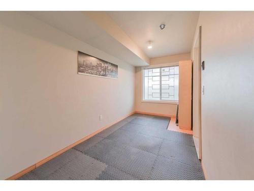 25 Redstone Circle, Calgary, AB - Indoor Photo Showing Other Room