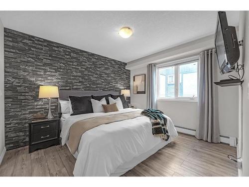 402-823 5 Street Ne, Calgary, AB - Indoor Photo Showing Bedroom