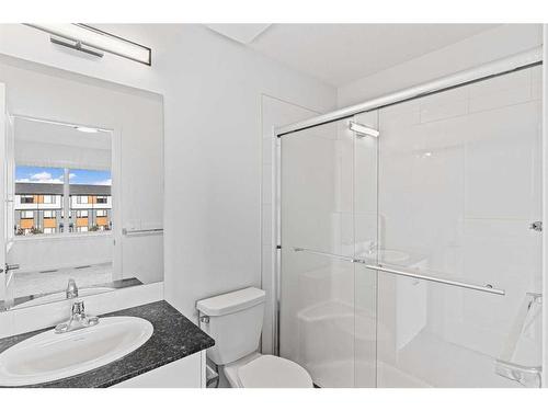 204 Corner Glen Circle Ne, Calgary, AB - Indoor Photo Showing Bathroom