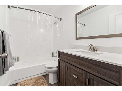 18-5810 Patina Drive Sw, Calgary, AB - Indoor Photo Showing Bathroom