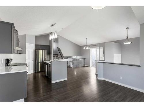 187 Bridlewood Avenue Sw, Calgary, AB - Indoor Photo Showing Kitchen