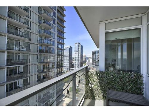 1804-1122 3 Street Se, Calgary, AB - Outdoor With Balcony