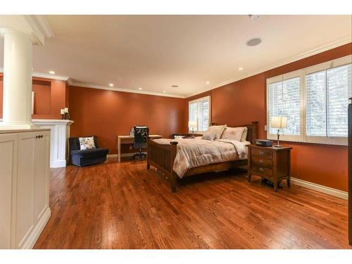 6948 Livingstone Drive Sw, Calgary, AB - Indoor Photo Showing Bedroom