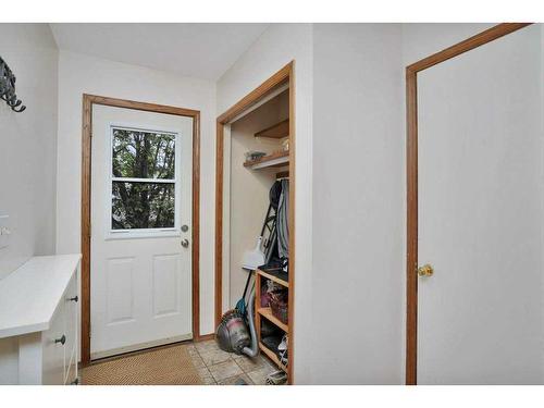 1006 2 Street Ne, Sundre, AB - Indoor Photo Showing Other Room