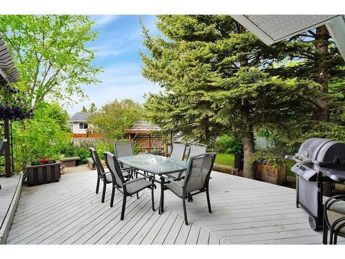 1006 2 Street Ne, Sundre, AB - Outdoor With Deck Patio Veranda