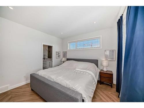 101-830 78 Street Sw, Calgary, AB - Indoor Photo Showing Bedroom