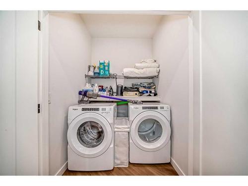 101-830 78 Street Sw, Calgary, AB - Indoor Photo Showing Laundry Room