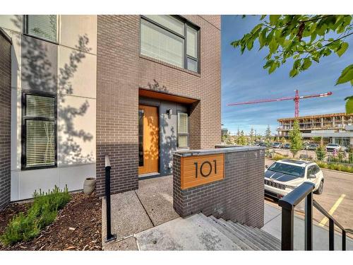 101-830 78 Street Sw, Calgary, AB - Outdoor With Exterior