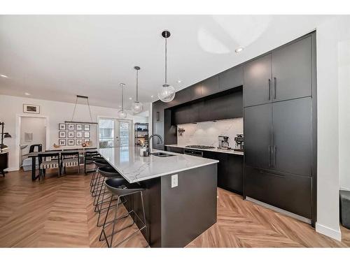 101-830 78 Street Sw, Calgary, AB - Indoor Photo Showing Kitchen With Upgraded Kitchen