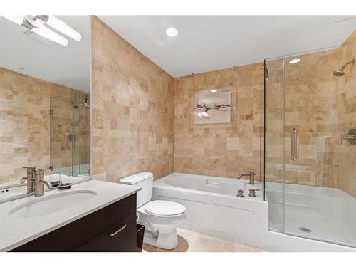 3301-433 11 Avenue Se, Calgary, AB - Indoor Photo Showing Bathroom