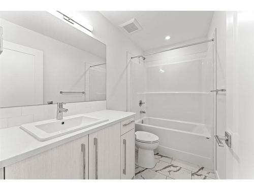 265 Rangeview Way Se, Calgary, AB - Indoor Photo Showing Bathroom