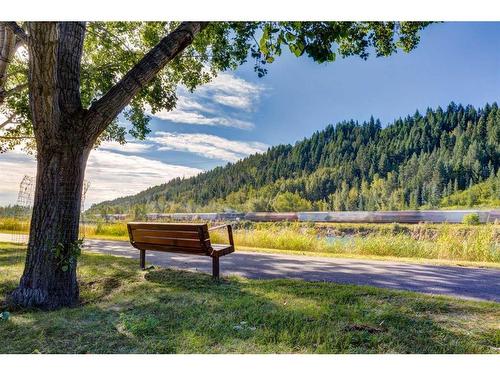 514 37 Street Nw, Calgary, AB - Outdoor With View