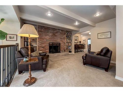 514 37 Street Nw, Calgary, AB - Indoor With Fireplace