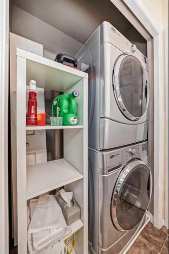 44-7 Westland Road, Okotoks, AB - Indoor Photo Showing Laundry Room