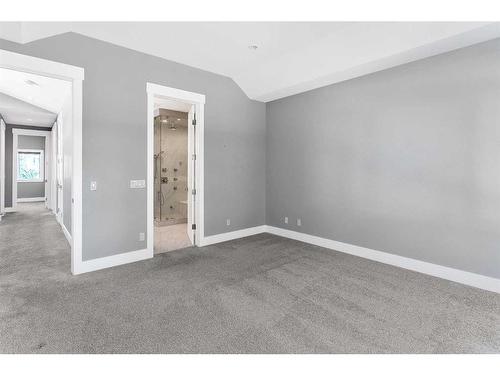 1838 18 Avenue Nw, Calgary, AB - Indoor Photo Showing Other Room