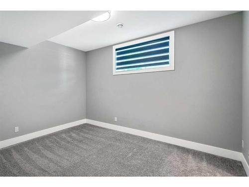 1838 18 Avenue Nw, Calgary, AB - Indoor Photo Showing Other Room