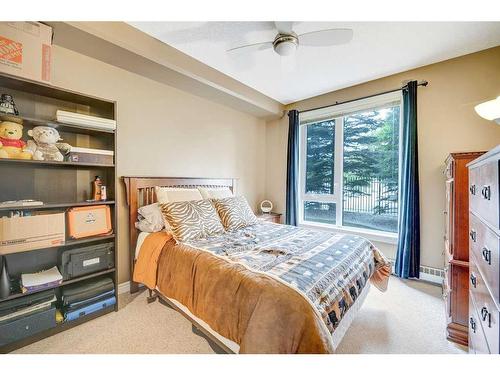 111-3111 34 Avenue Nw, Calgary, AB - Indoor Photo Showing Bedroom