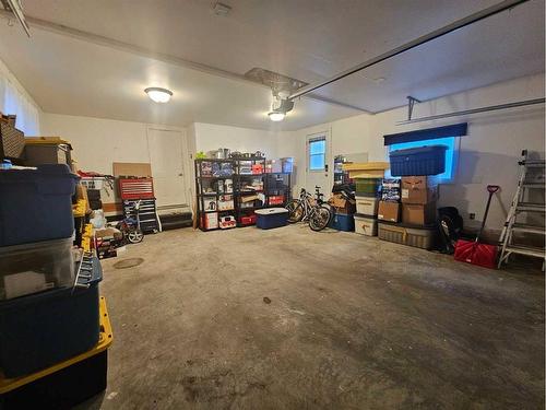 3 Riverwood Close Se, Calgary, AB - Indoor Photo Showing Garage
