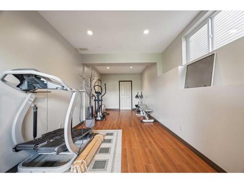 30 Everhollow Rise Sw, Calgary, AB - Indoor Photo Showing Gym Room