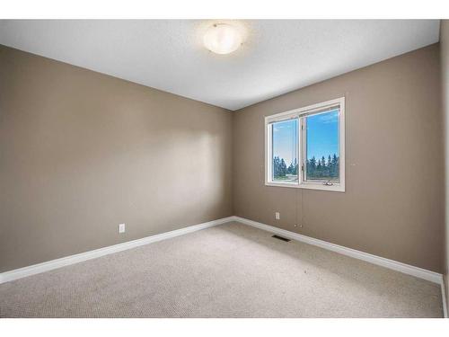 14216 Evergreen Street Sw, Calgary, AB - Indoor Photo Showing Other Room