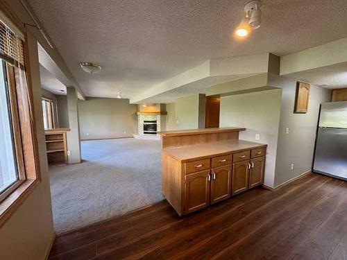 14216 Evergreen Street Sw, Calgary, AB - Indoor Photo Showing Bathroom