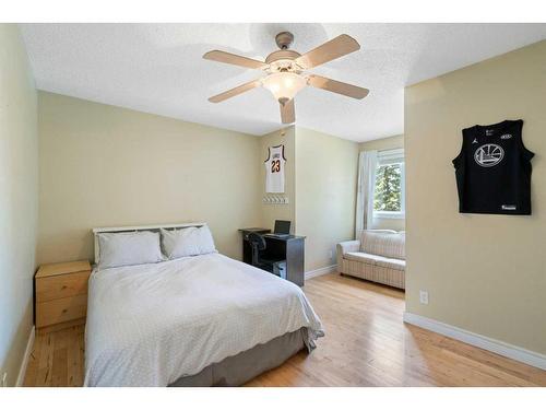64 Ranchridge Way Nw, Calgary, AB - Indoor Photo Showing Bedroom