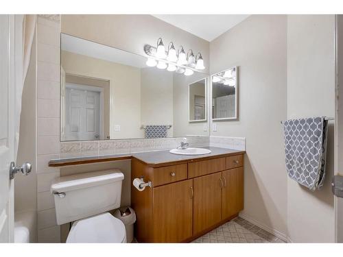 131 Tarawood Grove, Calgary, AB - Indoor Photo Showing Bathroom