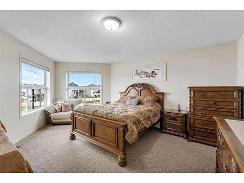 131 Tarawood Grove, Calgary, AB - Indoor Photo Showing Bedroom