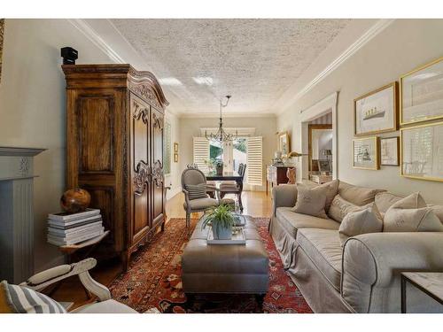 1712 25 Street Sw, Calgary, AB - Indoor Photo Showing Living Room With Fireplace