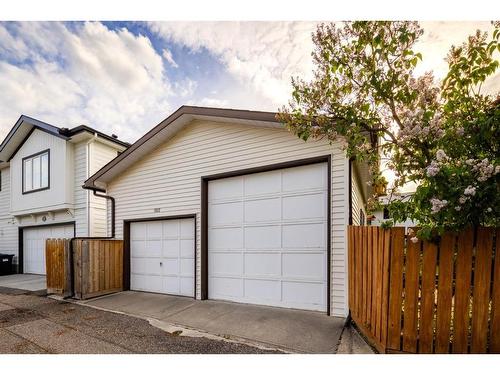 1012 Cannock Road Sw, Calgary, AB - Outdoor With Exterior