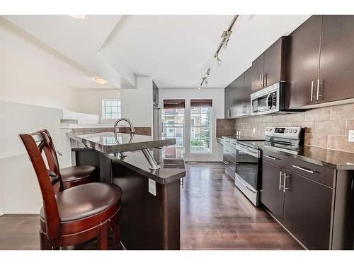 127 Auburn Bay Common Se, Calgary, AB - Indoor Photo Showing Kitchen