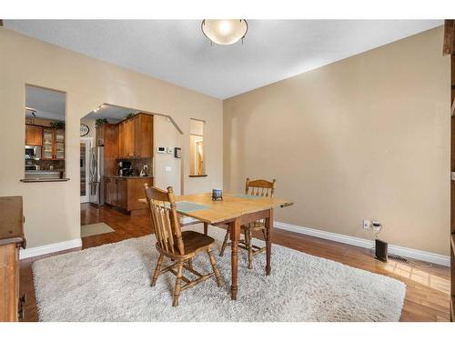1107 Panamount Boulevard Nw, Calgary, AB - Indoor Photo Showing Dining Room