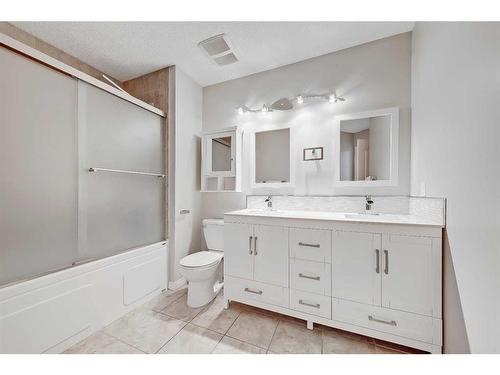 468 Mckenzie Lake Bay Se, Calgary, AB - Indoor Photo Showing Bathroom