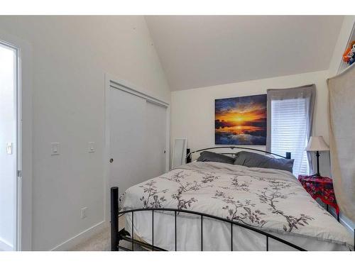 126 Sage Meadows Gardens Nw, Calgary, AB - Indoor Photo Showing Bedroom