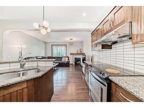 41 Everbrook Drive Sw, Calgary, AB - Indoor Photo Showing Kitchen With Double Sink With Upgraded Kitchen